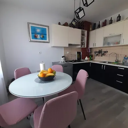 Apartment Mika *