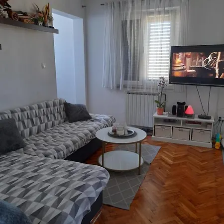 Apartament Mika *